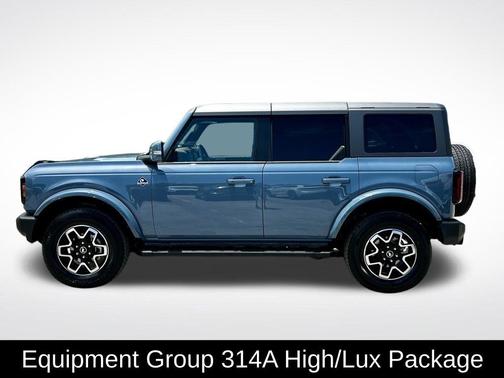 2024 Ford Bronco Outer Banks