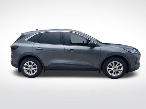 Carbonized Gray Metallic 2023 Ford Escape Active