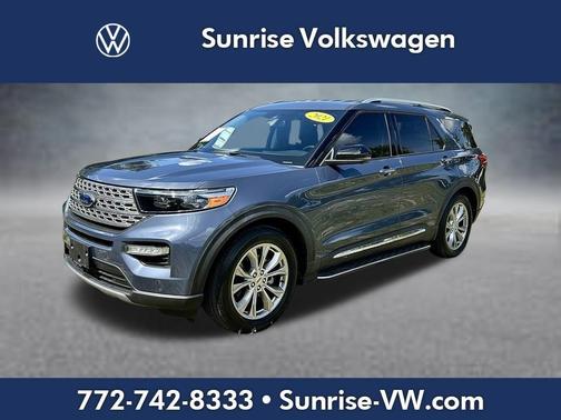 Blue Metallic 2021 Ford Explorer Limited
