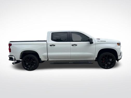 Summit White 2022 Chevrolet Silverado 1500 Limited Custom