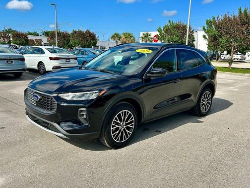Black Metallic 2023 Ford Escape PHEV