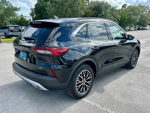 Black Metallic 2023 Ford Escape PHEV