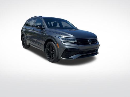 Platinum Gray Metallic 2023 Volkswagen Tiguan 2.0T SE R-Line Black