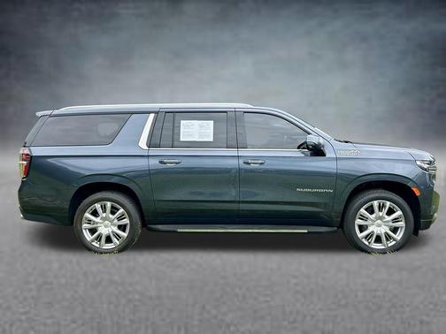 Shadow Gray Metallic 2021 Chevrolet Suburban High Country