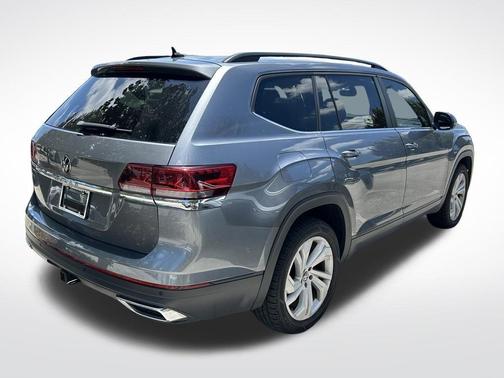 Platinum Gray Metallic 2021 Volkswagen Atlas 3.6 V6 SE w/ Technology