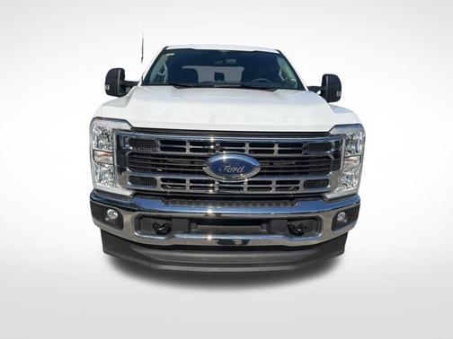 2025 Ford F-350 XLT