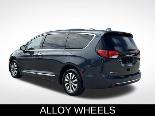 2020 Chrysler Pacifica Touring-L Plus