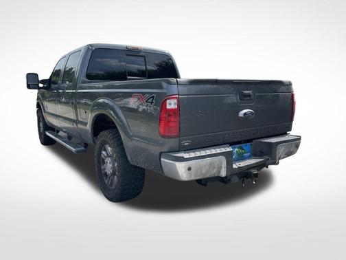 Magnetic Metallic 2015 Ford F-250 Lariat