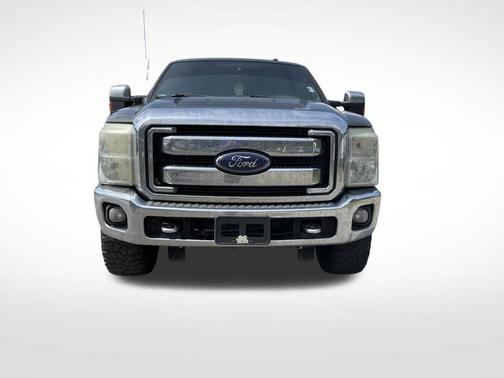 Magnetic Metallic 2015 Ford F-250 Lariat