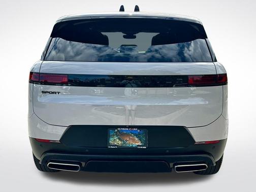 2025 Land Rover Range Rover Sport P360 SE