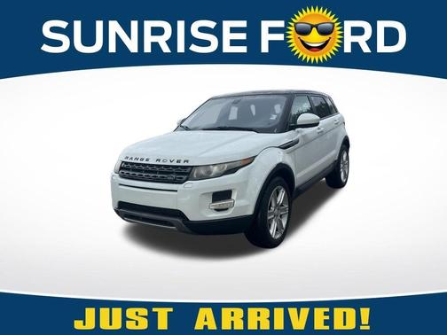 Fuji White 2015 Land Rover Range Rover Evoque Pure Plus