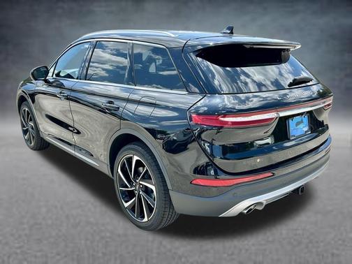 Black Metallic 2023 Lincoln Corsair Reserve