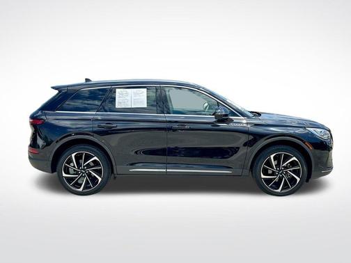 Black Metallic 2023 Lincoln Corsair Reserve