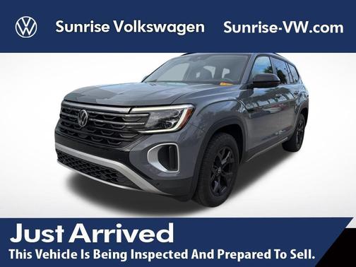 2024 Volkswagen Atlas 2.0T Peak Edition SEL