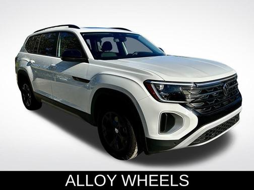 2025 Volkswagen Atlas 2.0T Peak Edition