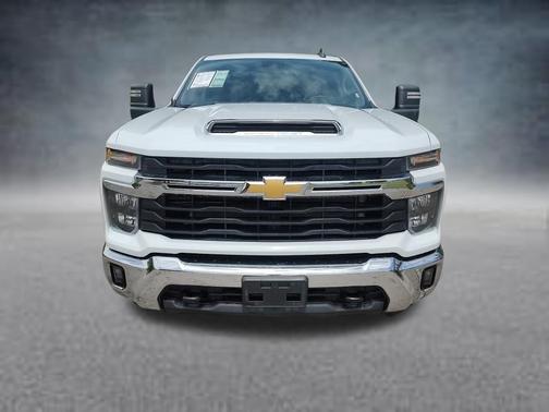 Summit White 2025 Chevrolet Silverado 2500 LT