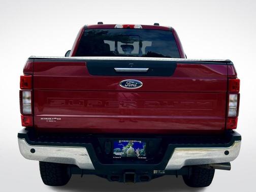 Rapid Red Metallic Tinted Clearcoat 2022 Ford F-250 Lariat