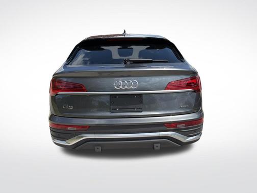 2025 Audi Q5 45 S line quattro Premium