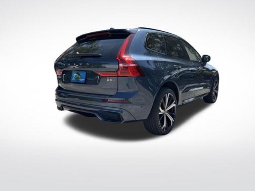 Denim Blue Metallic 2023 Volvo XC60 B5 Ultimate Dark Theme