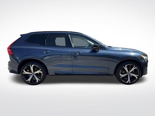 Denim Blue Metallic 2023 Volvo XC60 B5 Ultimate Dark Theme