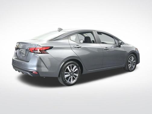 2023 Nissan Versa 1.6 SV