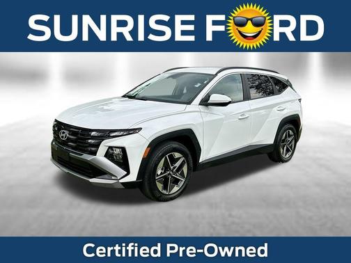 White Pearl 2026 Hyundai TUCSON SEL