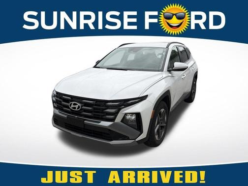 White Pearl 2026 Hyundai TUCSON SEL