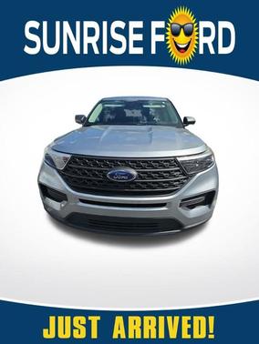 2020 Ford Explorer Base