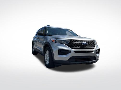 2020 Ford Explorer Base