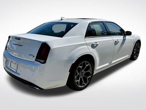 2017 Chrysler 300 S