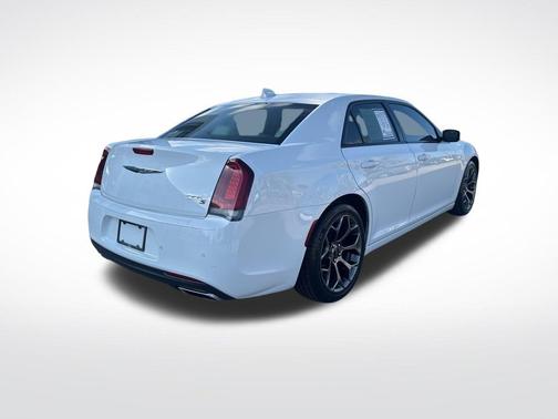 2017 Chrysler 300 S