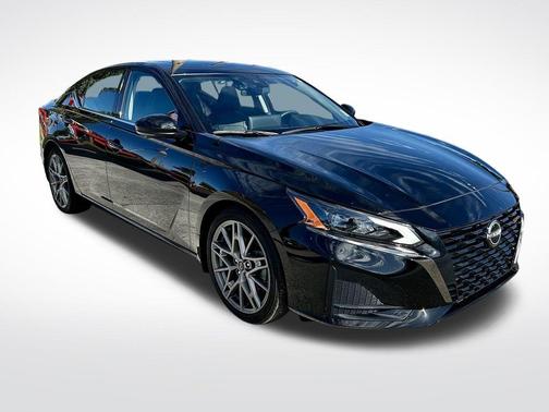 2024 Nissan Altima 2.0 SR
