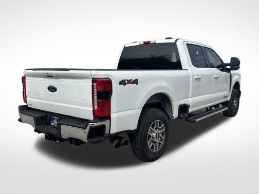 Oxford White 2026 Ford F-250 Lariat
