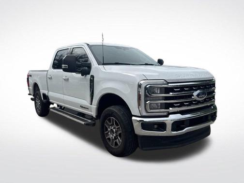 Oxford White 2026 Ford F-250 Lariat
