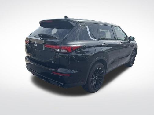 2023 Mitsubishi Outlander SE Black Edition