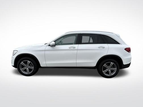 White 2022 Mercedes-Benz GLC 300 Base