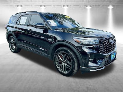 Black Metallic 2025 Ford Explorer ST