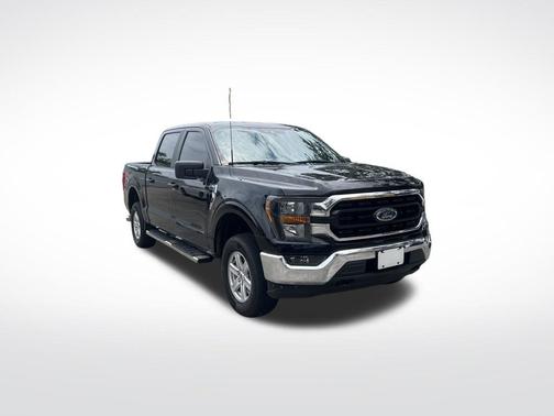 Black 2023 Ford F-150 XLT