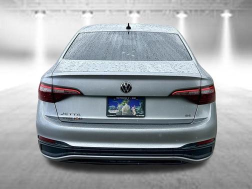 Pyrite Silver Metallic 2023 Volkswagen Jetta 1.5T SE
