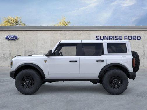 Oxford White 2026 Ford Bronco Badlands