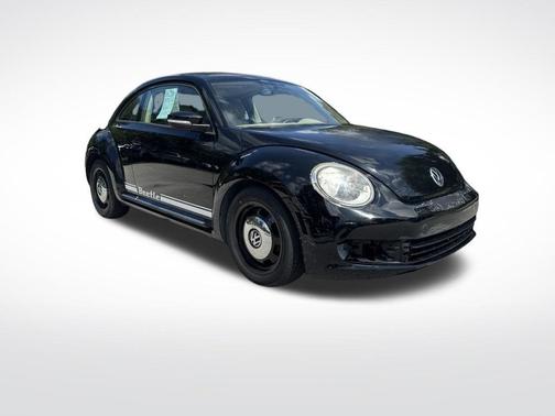 Black Uni 2014 Volkswagen Beetle 2.5L