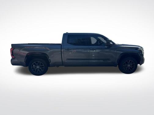 2023 Toyota Tundra Hybrid Platinum