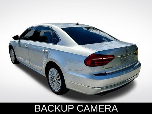 2016 Volkswagen Passat 1.8T SE w/Technology