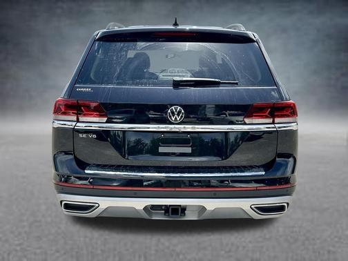 Deep Black Pearl Effect 2021 Volkswagen Atlas 3.6 V6 SE w/ Technology