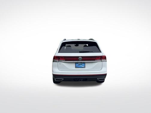 Pure White 2024 Volkswagen Atlas 2.0T SE w/Technology