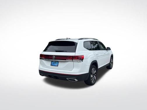 Pure White 2024 Volkswagen Atlas 2.0T SE w/Technology