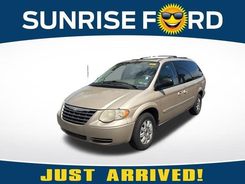 2006 Chrysler Town & Country Touring