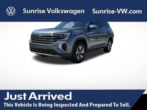 Platinum Gray Metallic 2024 Volkswagen Atlas 2.0T SE