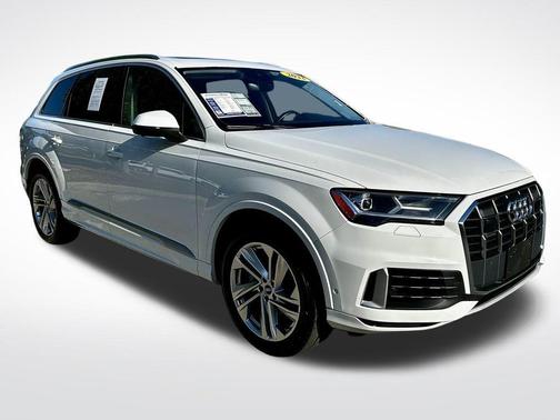 2023 Audi Q7 55 Premium Plus