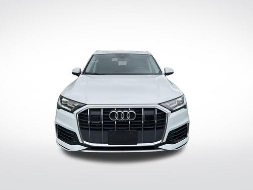 2023 Audi Q7 55 Premium Plus